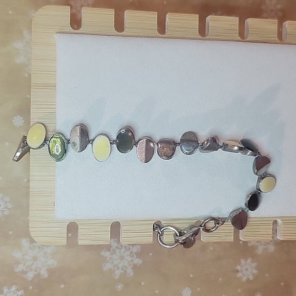 Bracelet with black & yellow enamel - Picture 2 of 6